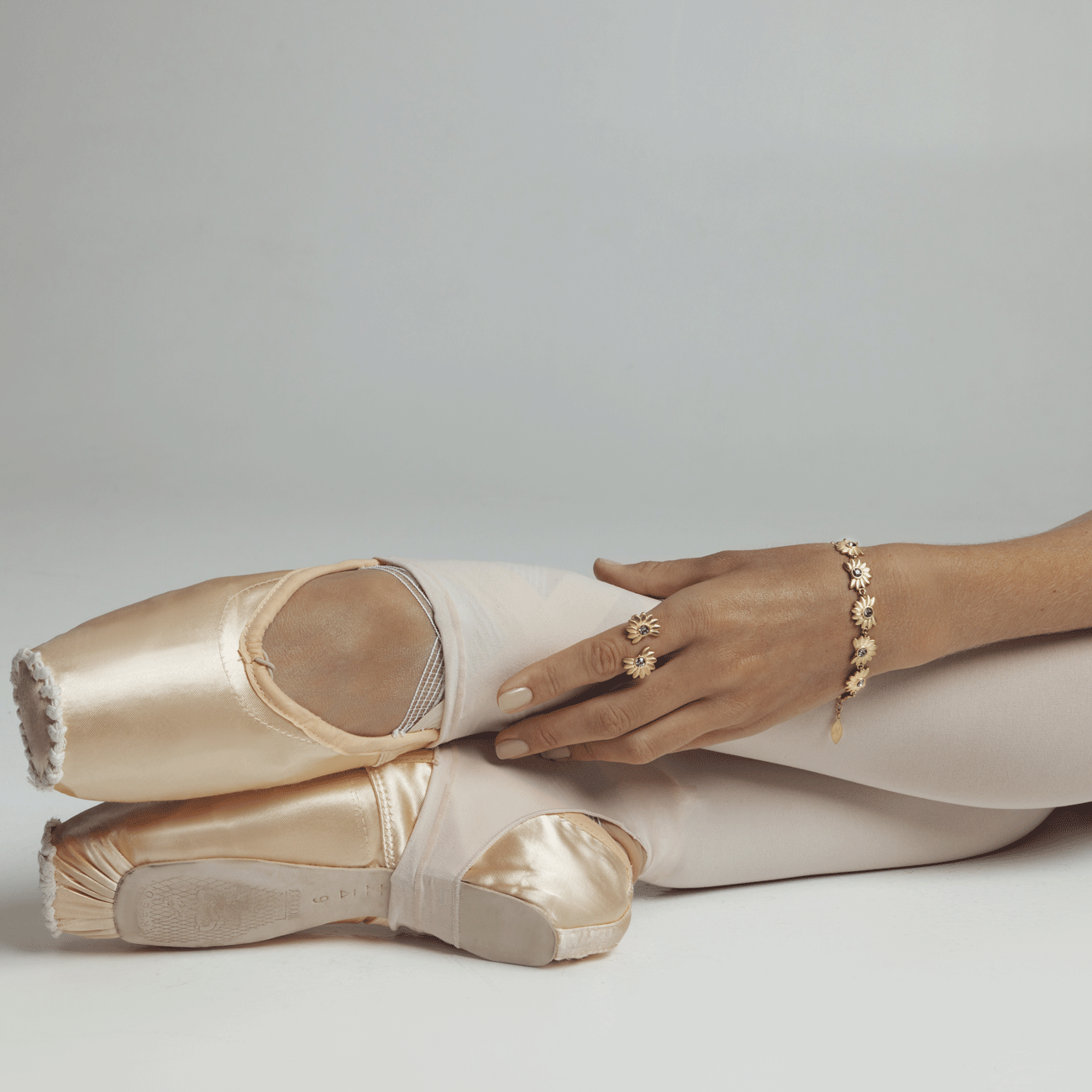 Mayah bracelet - Charcoal