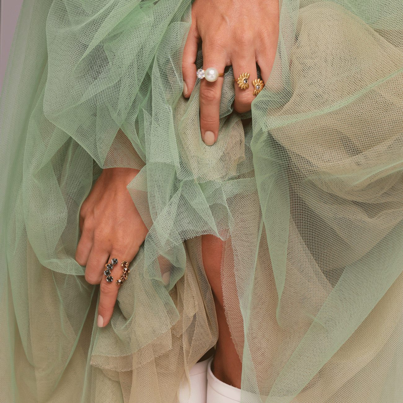 Ivy pearl ring, White - Adjustable