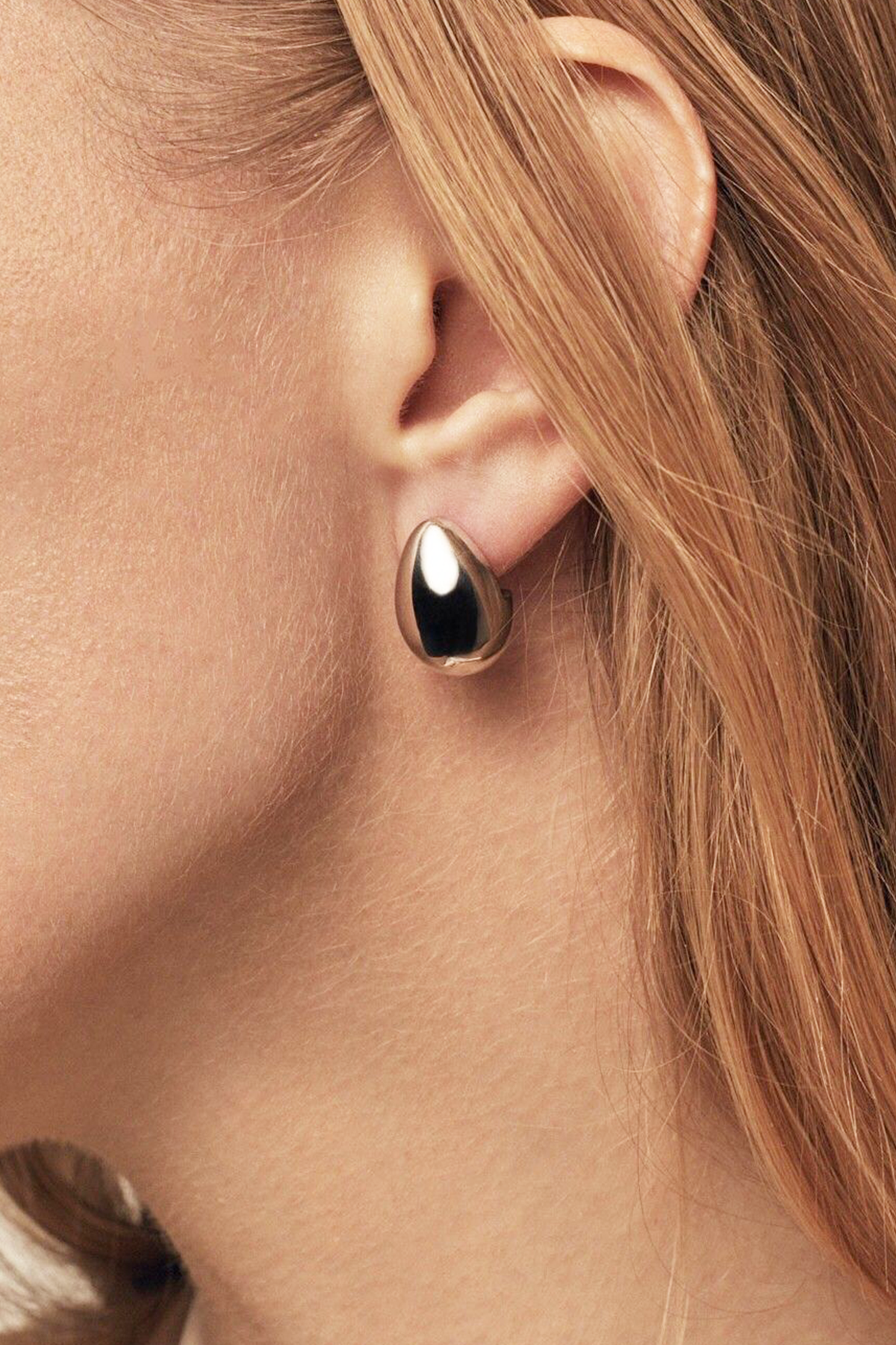 Banana half-hoop earrings, Silver
