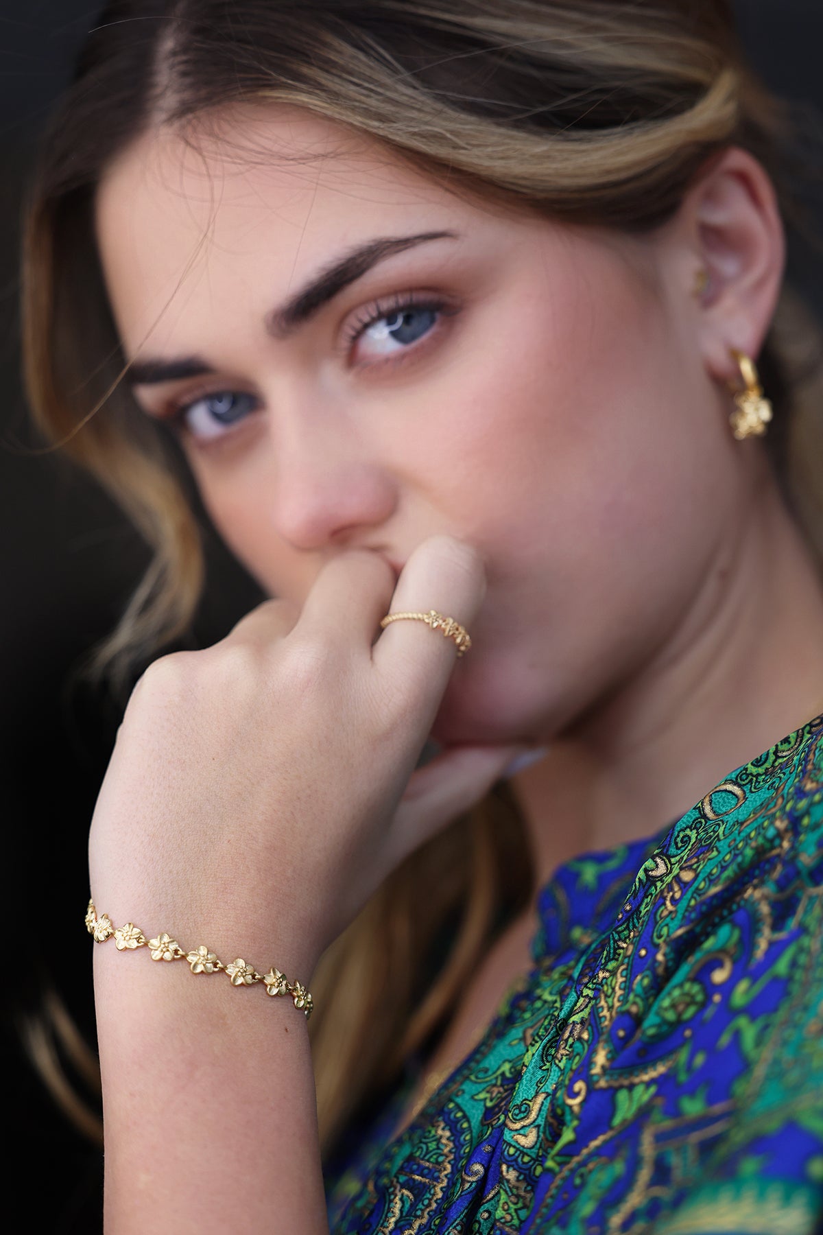 Small flower bracelet