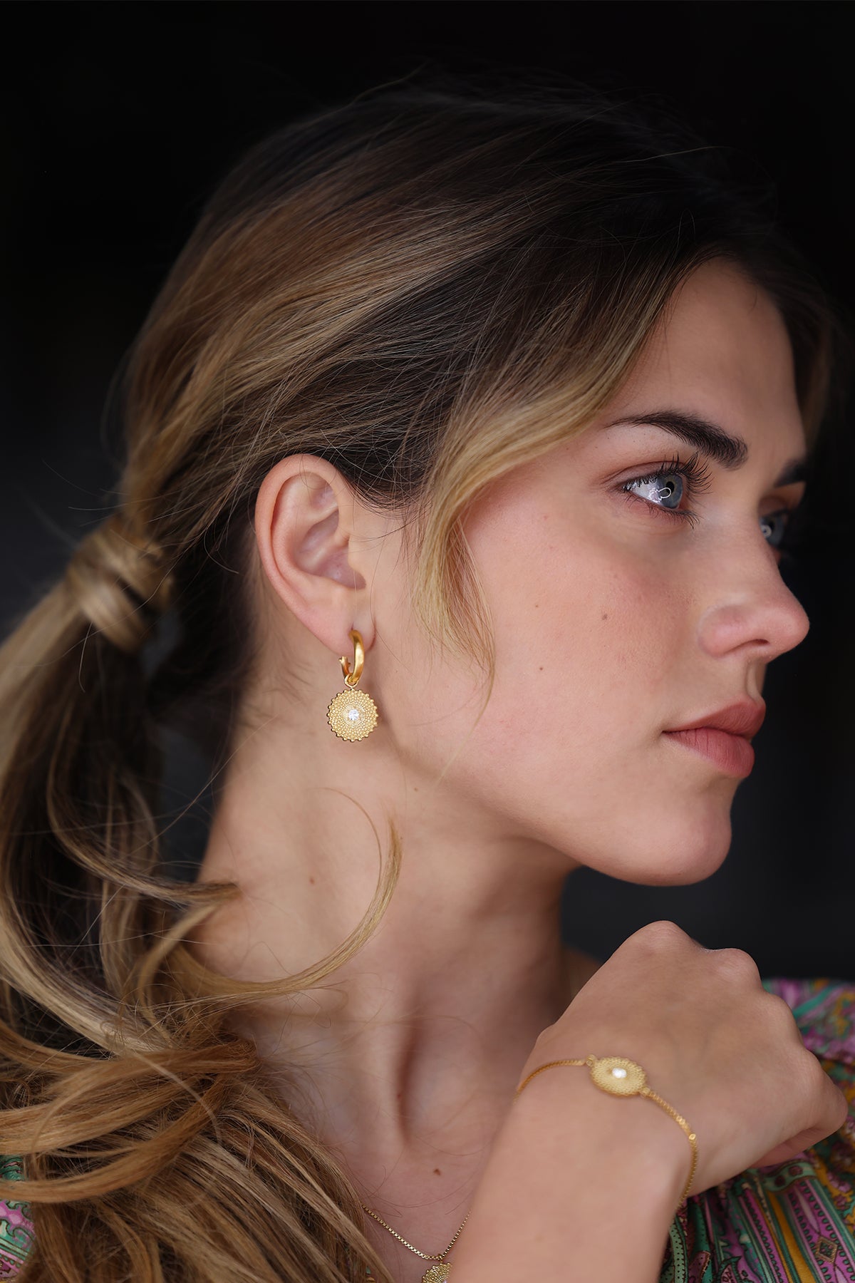 Sunshine zirconia earrings, Gold
