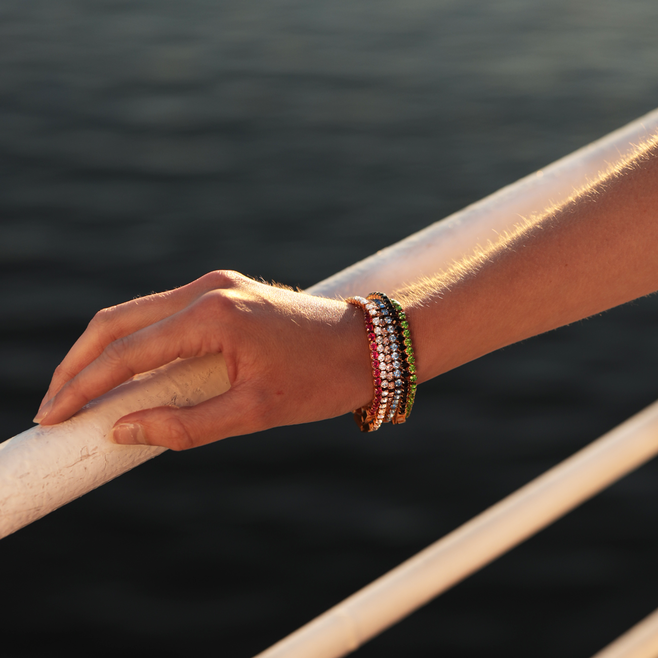 Tennis bracelet, Peach