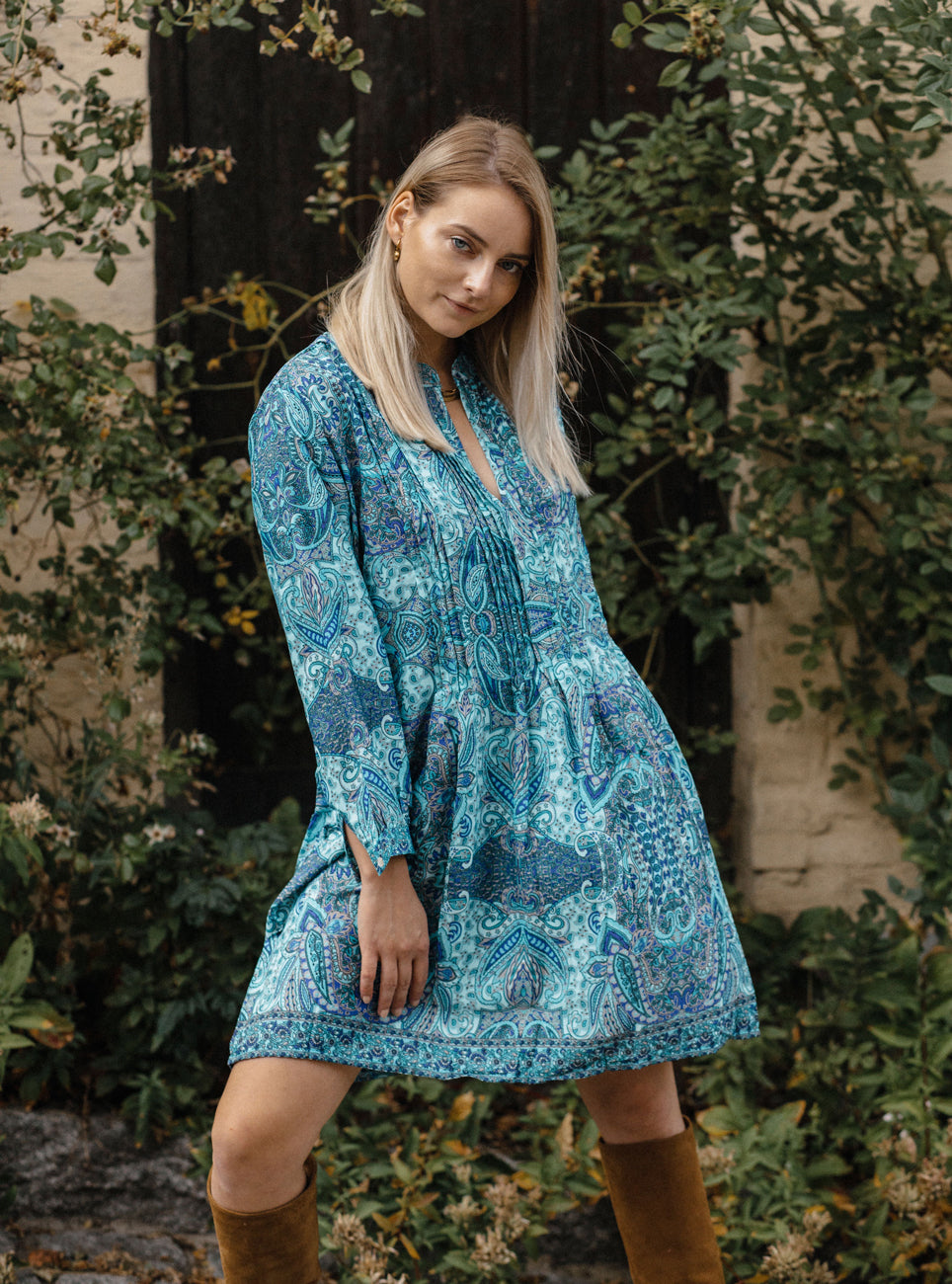 Silk dress, Warm blue