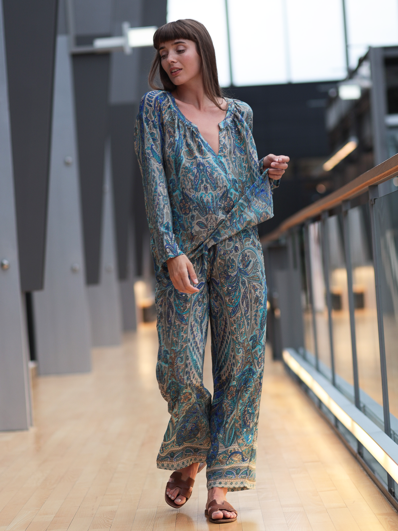 Silk blouse, Secret garden