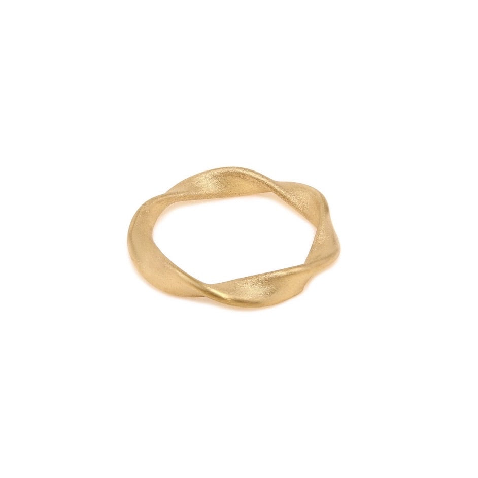 Elsa twisted ring