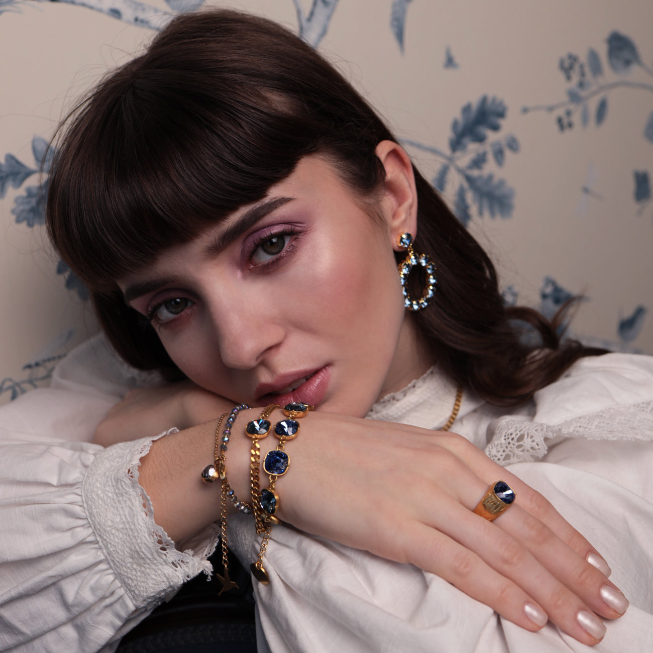 Camilla Swarovski earrings - Denim blue