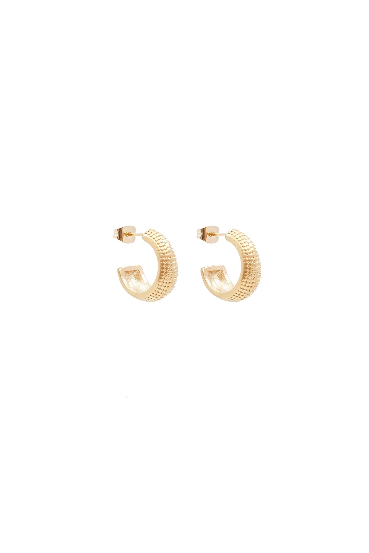 Isadora hoop earrings, Gold - 18 mm